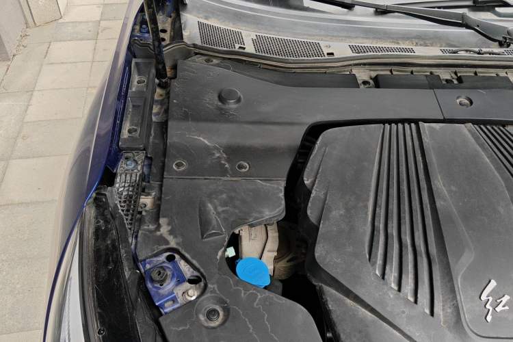 Used Hongqi H5 2018 30TD Smart Connect Dynamic Edition Engine Bay Right