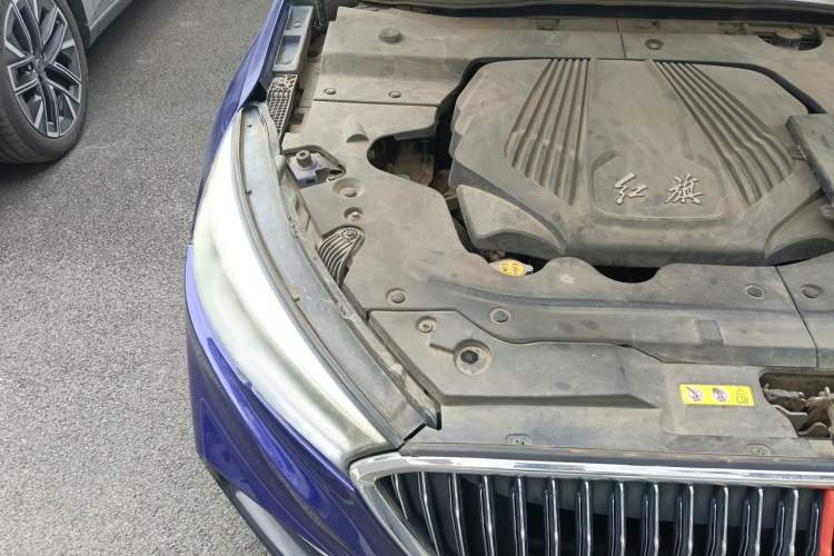 Used Hongqi H5 2018 30TD Dynamic Edition Engine Bay Right