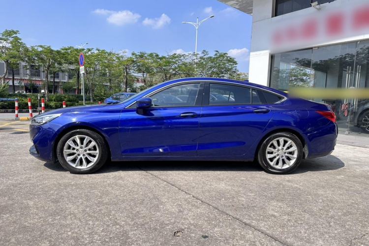 Used Hongqi H5 2018 30TD Dynamic Edition Exterior 6
