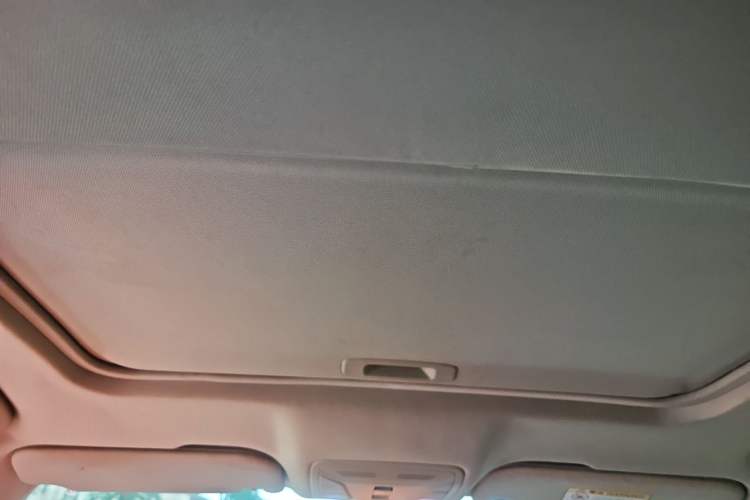 Used Hongqi H5 2018 30TD Dynamic Edition Headliner