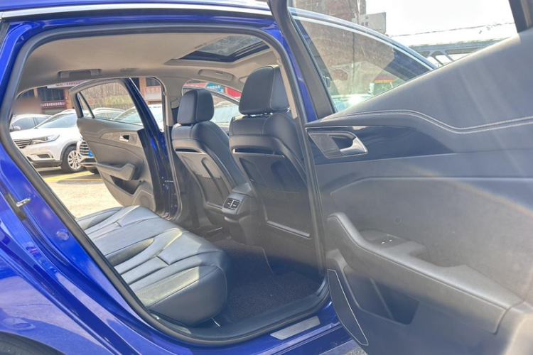 Used Hongqi H5 2018 30TD Dynamic Edition Interior 6