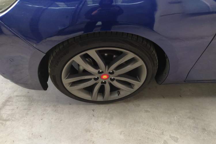 Used Hongqi H5 2018 30TD Smart Connect Dynamic Edition Left Front Wheel Hub