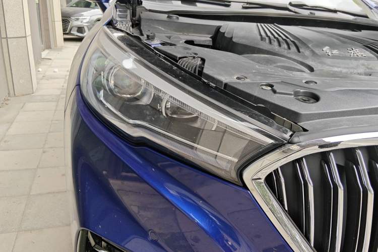 Used Hongqi H5 2018 30TD Smart Connect Dynamic Edition Right Front Headlight
