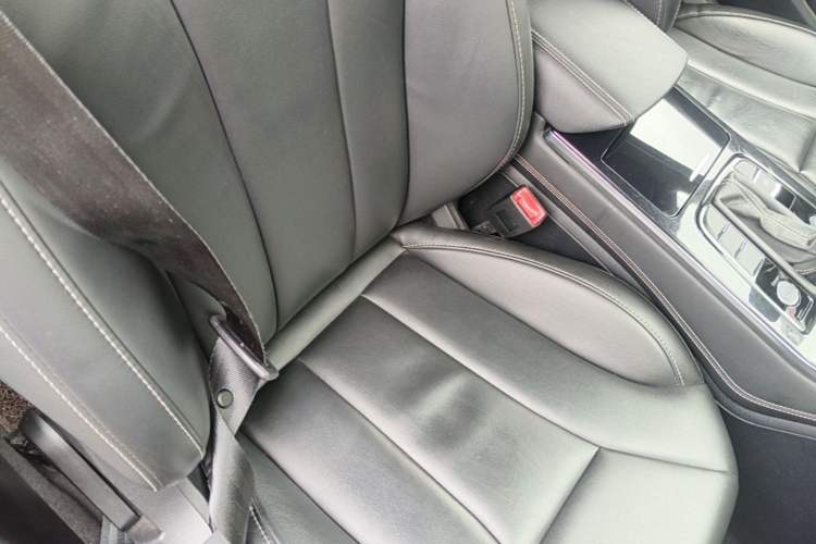 Used Hongqi H5 2018 30TD Dynamic Edition Right Front Seat