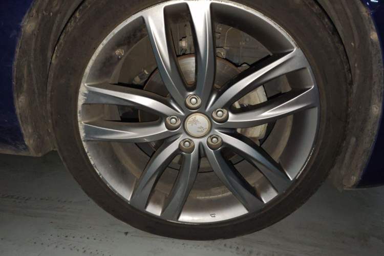 Used Hongqi H5 2018 30TD Smart Connect Enjoy Edition Right Front Wheel Hub