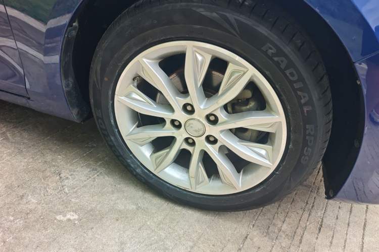 Used Hongqi H5 2018 30TD Dynamic Edition Right Front Wheel Hub