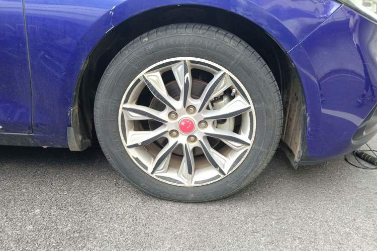 Used Hongqi H5 2018 30TD Dynamic Edition Right Front Wheel Hub