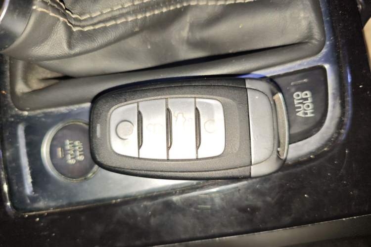 Used Hongqi H5 2018 30TD Smart Connect Enjoy Edition Vehicle Key