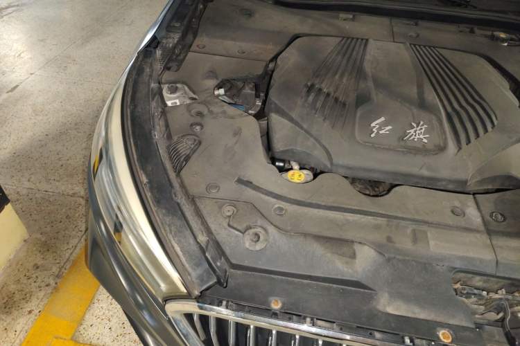 Used Hongqi H5 2018 30TD Dynamic Edition Engine Bay Right