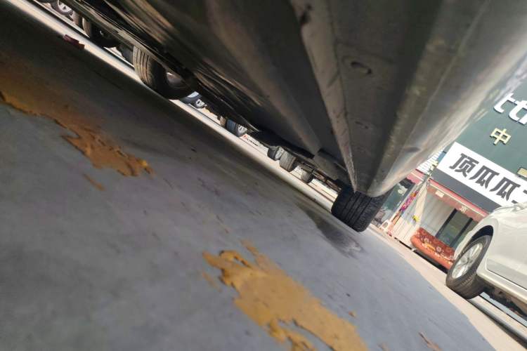 Used Hongqi H5 2018 30TD Dynamic Edition Left Side Sill
