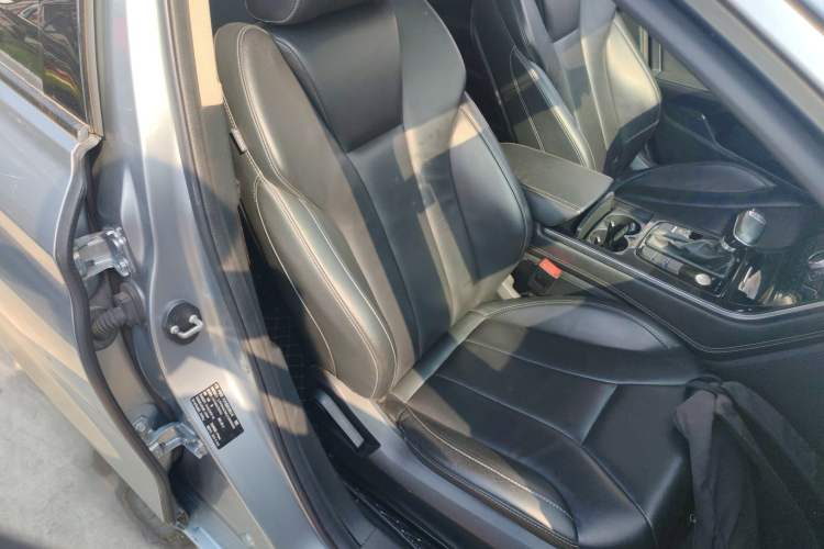 Used Hongqi H5 2018 30TD Dynamic Edition Right Front Seat