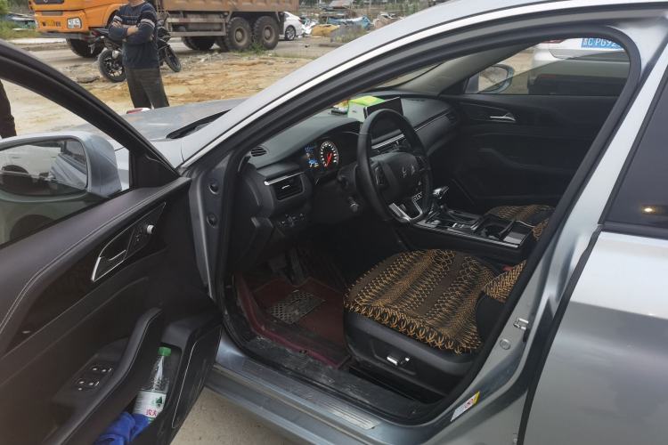 Used Hongqi H5 2018 30TD Smart Connect Dynamic Edition Driver Seat