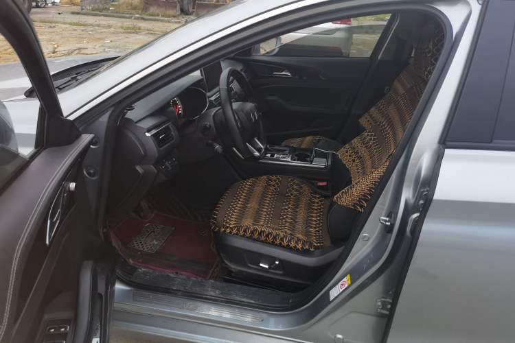 Used Hongqi H5 2018 30TD Smart Connect Dynamic Edition Left Front Seat