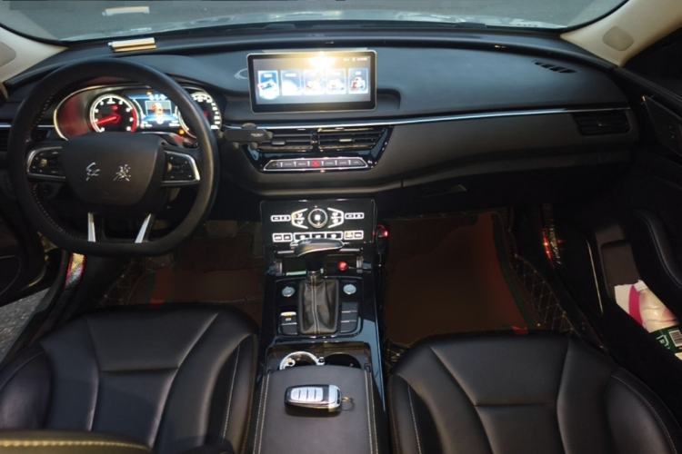 Used Hongqi H5 2018 30TD Dynamic Edition Center Console