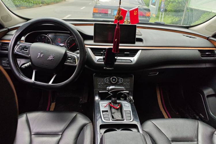 Used Hongqi H5 2018 30TD Smart Connect Enjoy Edition Center Console