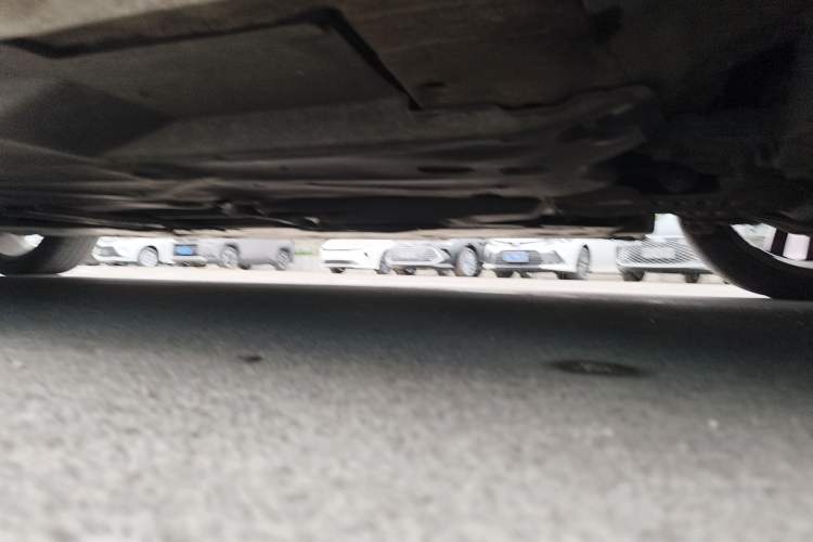 Used Hongqi H5 2018 30TD Smart Connect Dynamic Edition Chassis Front Right