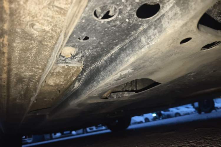 Used Hongqi H5 2018 30TD Dynamic Edition Chassis Rear Left