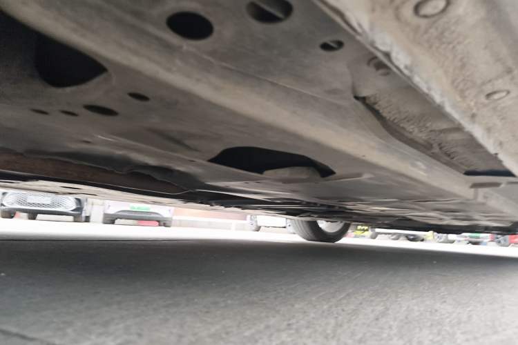Used Hongqi H5 2018 30TD Smart Connect Dynamic Edition Chassis Rear Right