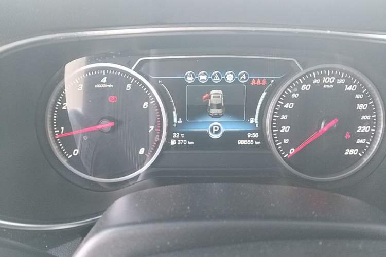 Used Hongqi H5 2018 30TD Smart Connect Dynamic Edition Instrument Cluster
