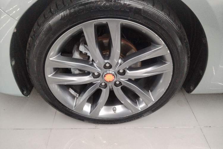 Used Hongqi H5 2018 30TD Smart Connect Dynamic Edition Left Front Wheel Hub