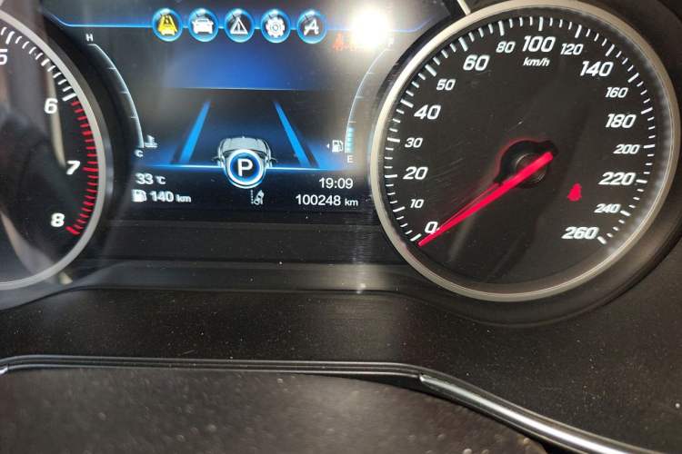 Used Hongqi H5 2018 30TD Smart Connect Enjoy Edition Odometer Close Up