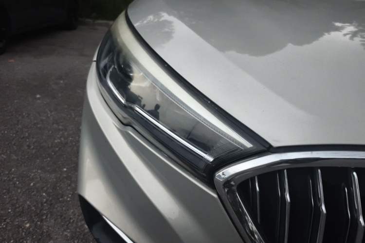 Used Hongqi H5 2018 30TD Dynamic Edition Right Front Headlight