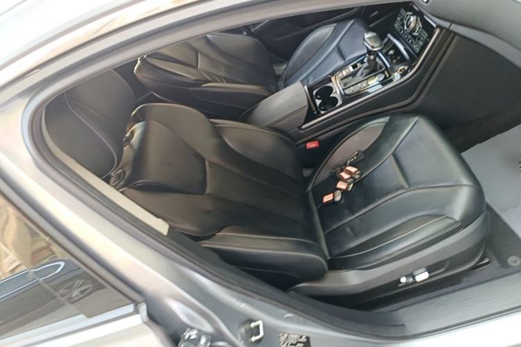 Used Hongqi H5 2018 30TD Smart Connect Dynamic Edition Right Front Seat