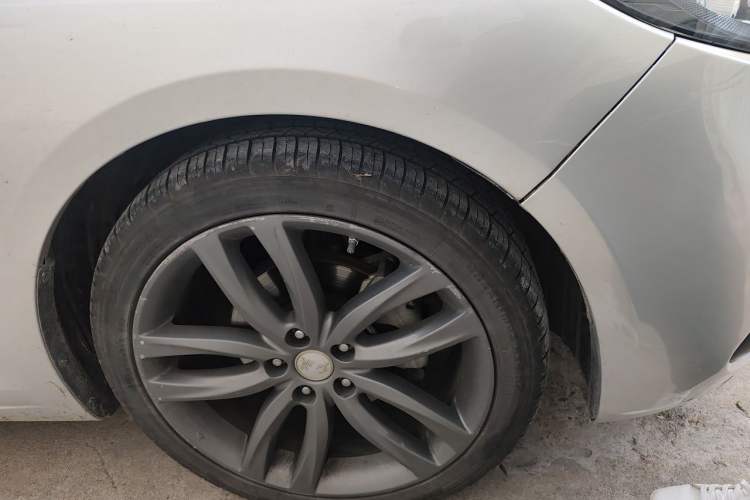Used Hongqi H5 2018 30TD Smart Connect Enjoy Edition Right Front Wheel Hub