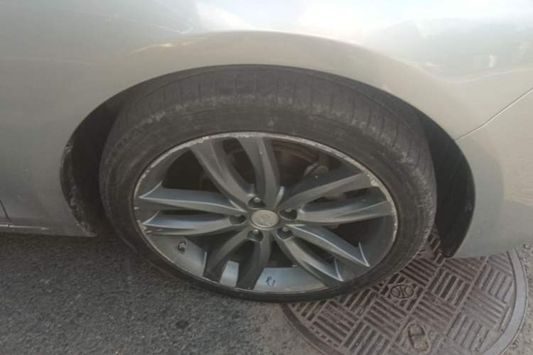 Used Hongqi H5 2018 30TD Smart Connect Dynamic Edition Right Front Wheel Hub
