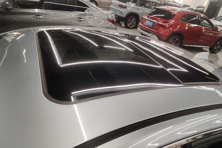 Used Hongqi H5 2018 30TD Smart Connect Dynamic Edition Roof