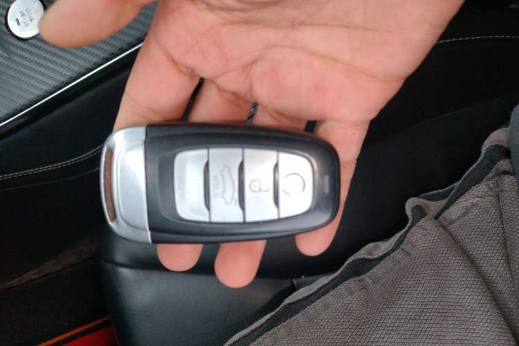 Used Hongqi H5 2018 30TD Smart Connect Dynamic Edition Vehicle Key