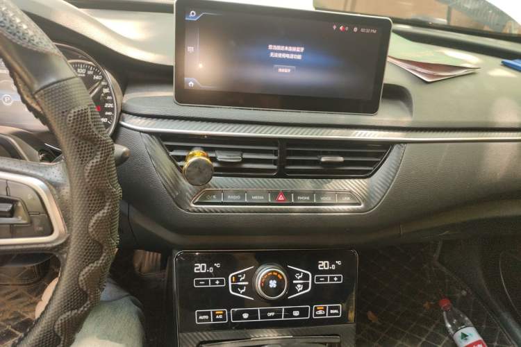 Used Hongqi H5 2018 30TD Dynamic Edition Audio And AC Panel