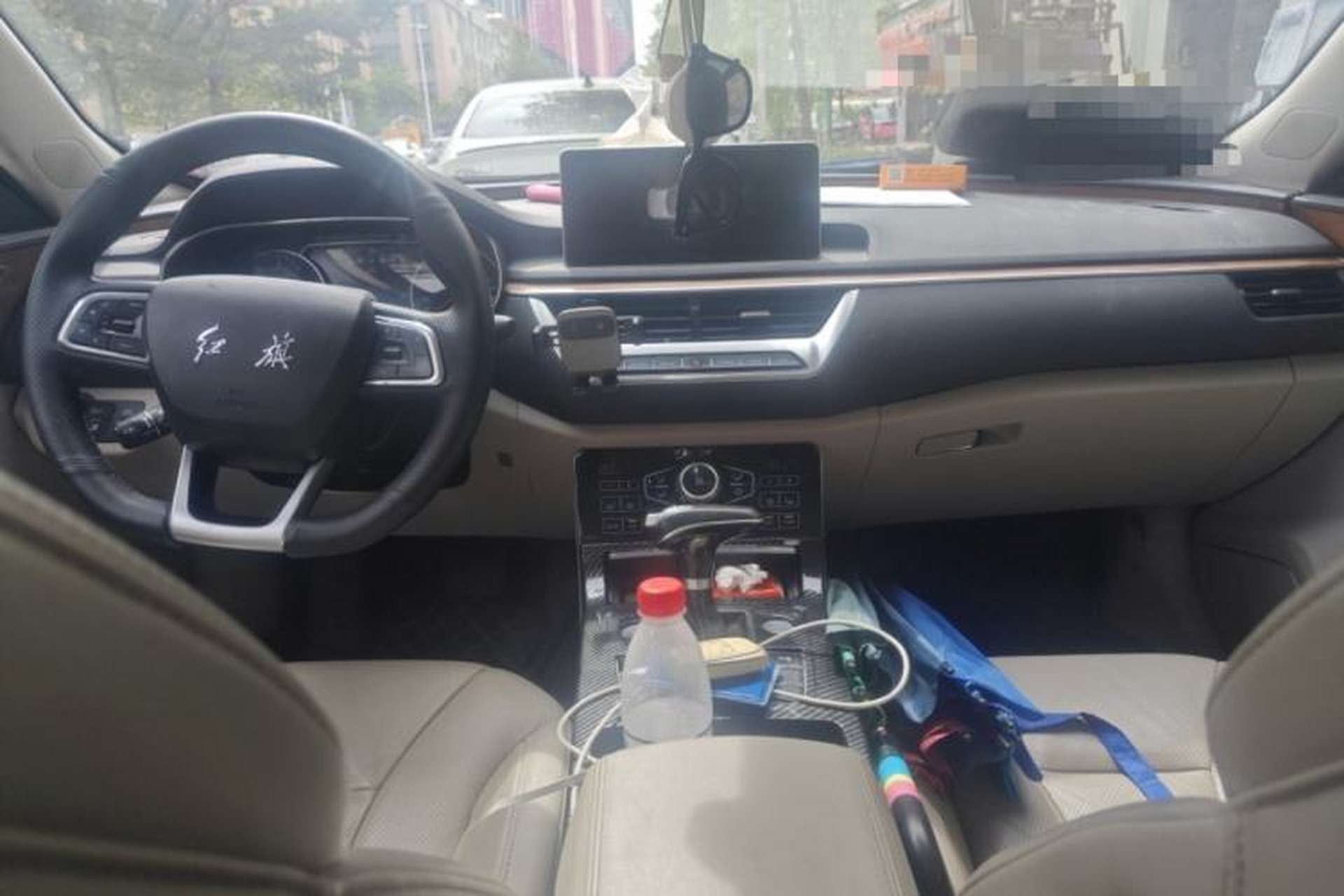 Used Hongqi H5 2018 30TD Smart Connect Dynamic Edition Center Console