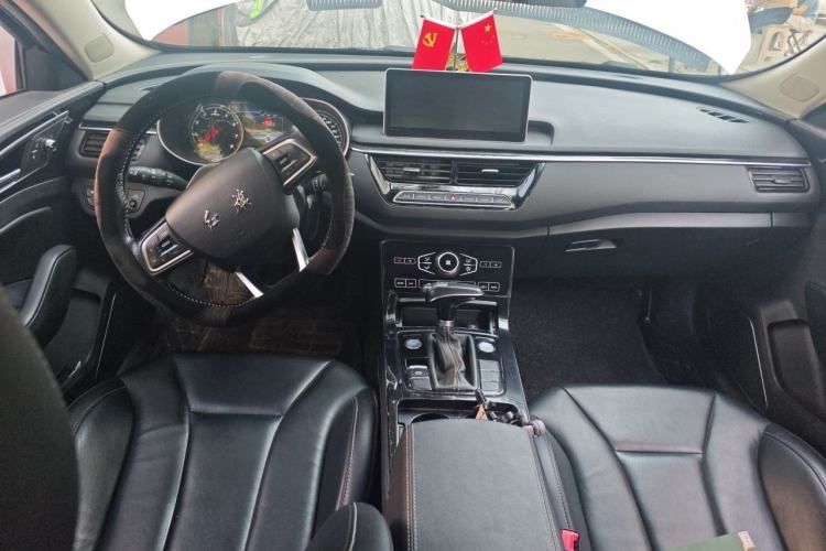 Used Hongqi H5 2018 30TD Smart Connect Dynamic Edition Center Console