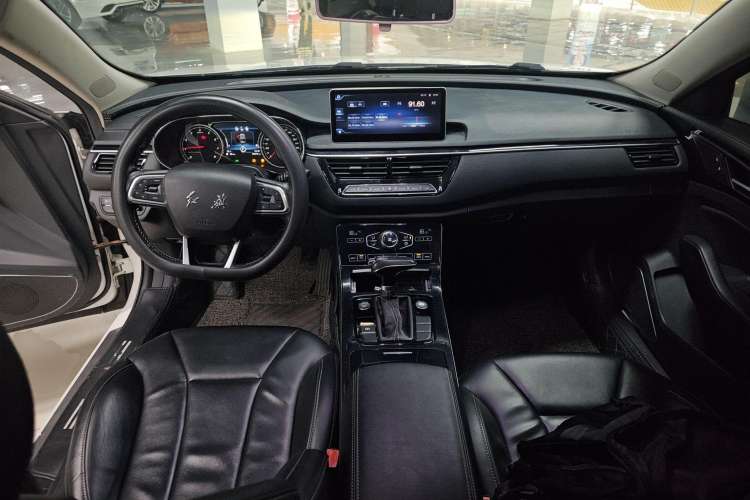 Used Hongqi H5 2018 30TD Dynamic Edition Center Console