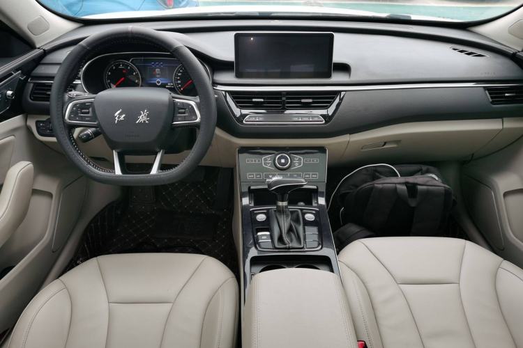 Used Hongqi H5 2018 30TD Smart Connect Dynamic Edition Center Console