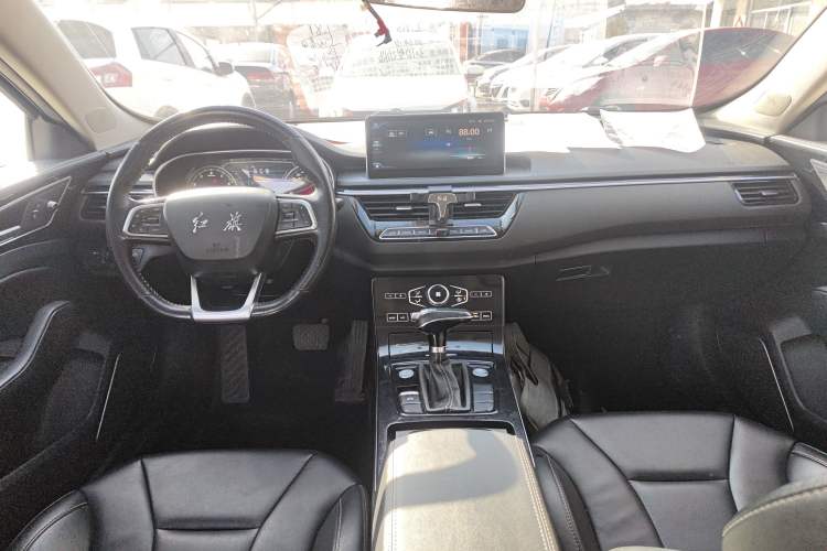 Used Hongqi H5 2018 30TD Dynamic Edition Center Console
