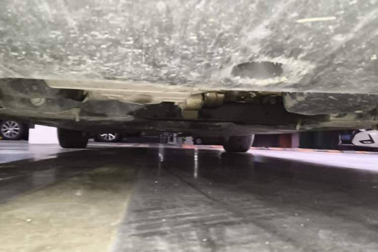 Used Hongqi H5 2018 30TD Smart Connect Dynamic Edition Chassis Front