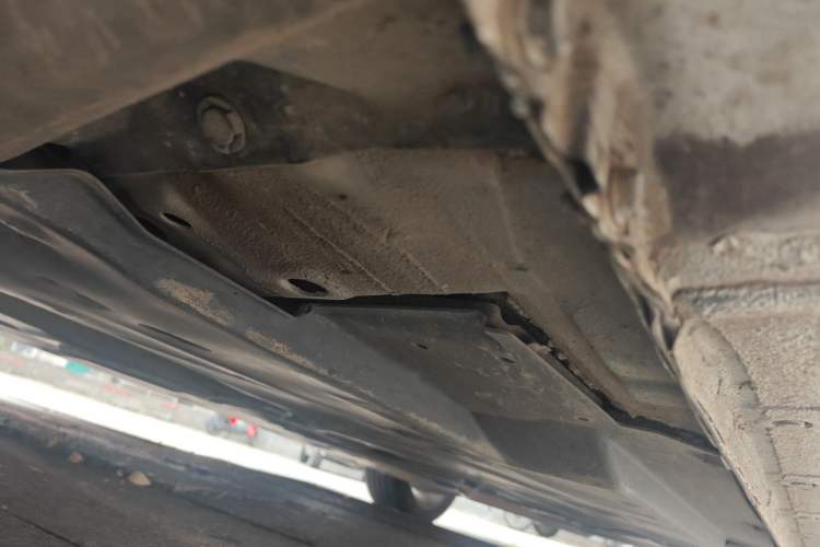 Used Hongqi H5 2018 30TD Smart Connect Dynamic Edition Chassis Front Left
