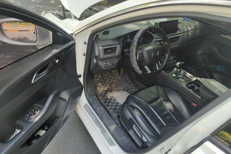 Used Hongqi H5 2018 30TD Dynamic Edition Driver Seat