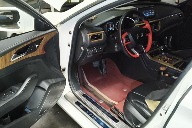 Used Hongqi H5 2018 30TD Smart Connect Dynamic Edition Driver Seat