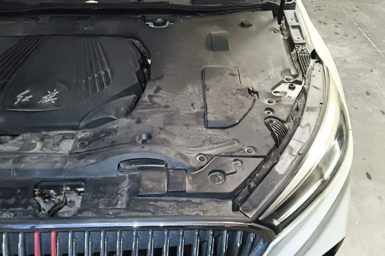 Used Hongqi H5 2018 30TD Smart Connect Dynamic Edition Engine Bay Left