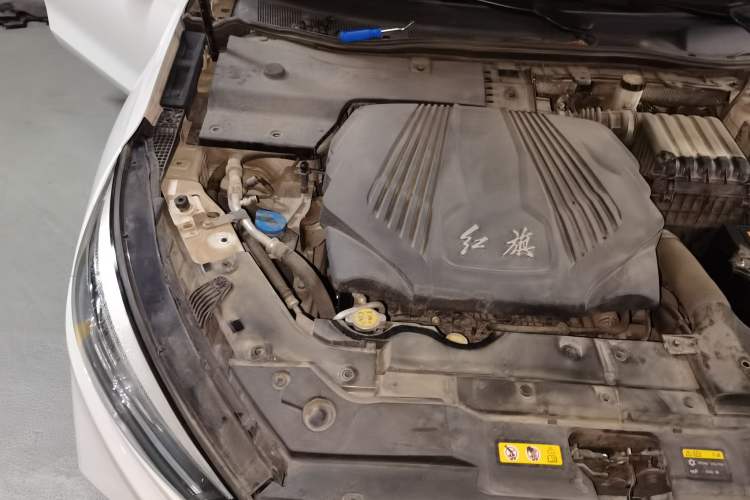 Used Hongqi H5 2018 30TD Dynamic Edition Engine Bay Right