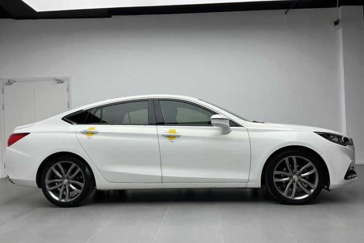 Used Hongqi H5 2018 30TD Smart Connect Dynamic Edition Exterior 1