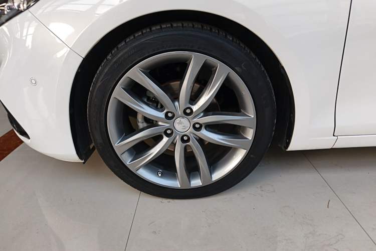 Used Hongqi H5 2018 30TD Smart Connect Dynamic Edition Exterior 2