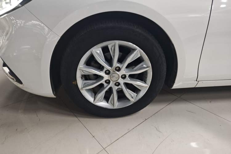 Used Hongqi H5 2018 30TD Dynamic Edition Exterior 3