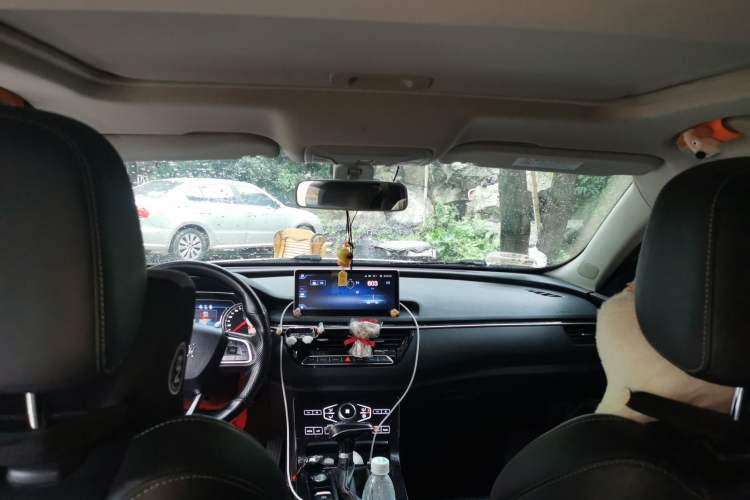 Used Hongqi H5 2018 30TD Dynamic Edition Headliner