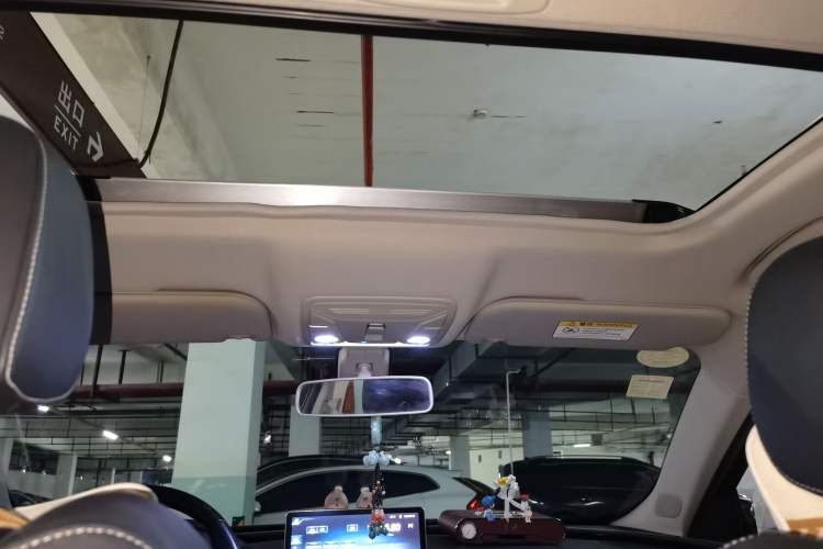 Used Hongqi H5 2018 30TD Dynamic Edition Headliner