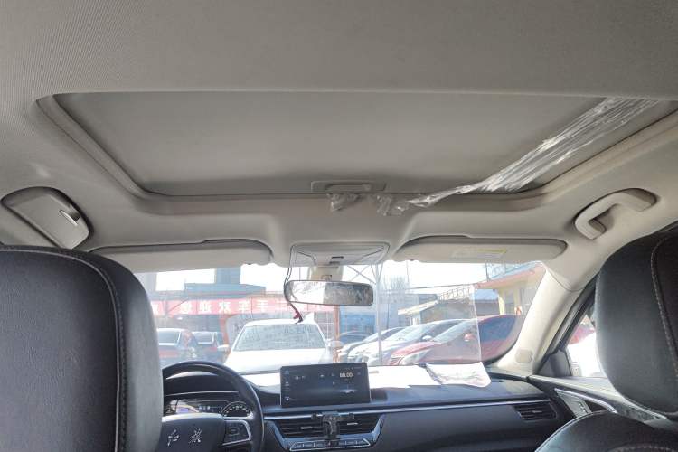 Used Hongqi H5 2018 30TD Dynamic Edition Headliner