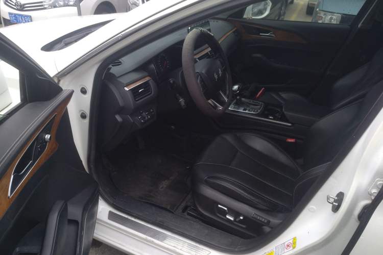 Used Hongqi H5 2018 30TD Smart Connect Dynamic Edition Left Front Seat
